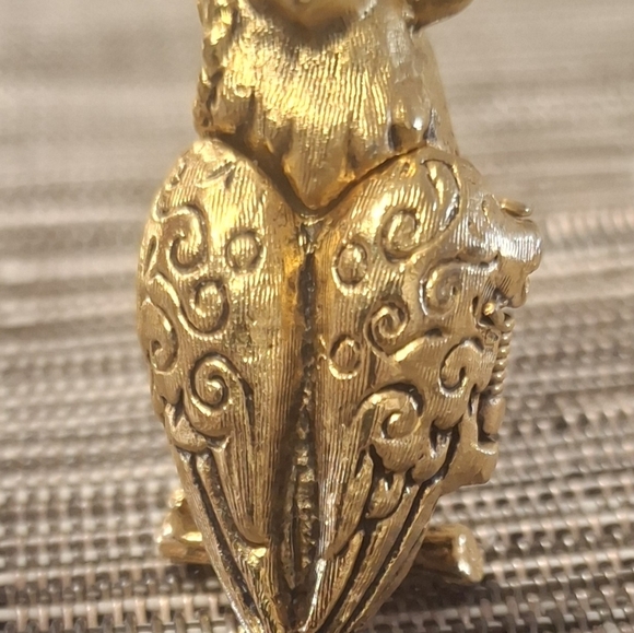 Vintage 70s Max Factor Gold Owl Pendant Necklace with Green Eyes - Picture 4 of 5